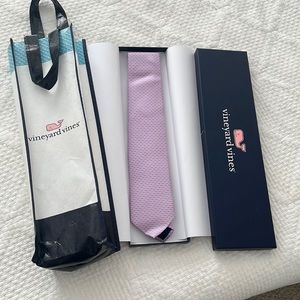 Vineyard Vines men’s tie